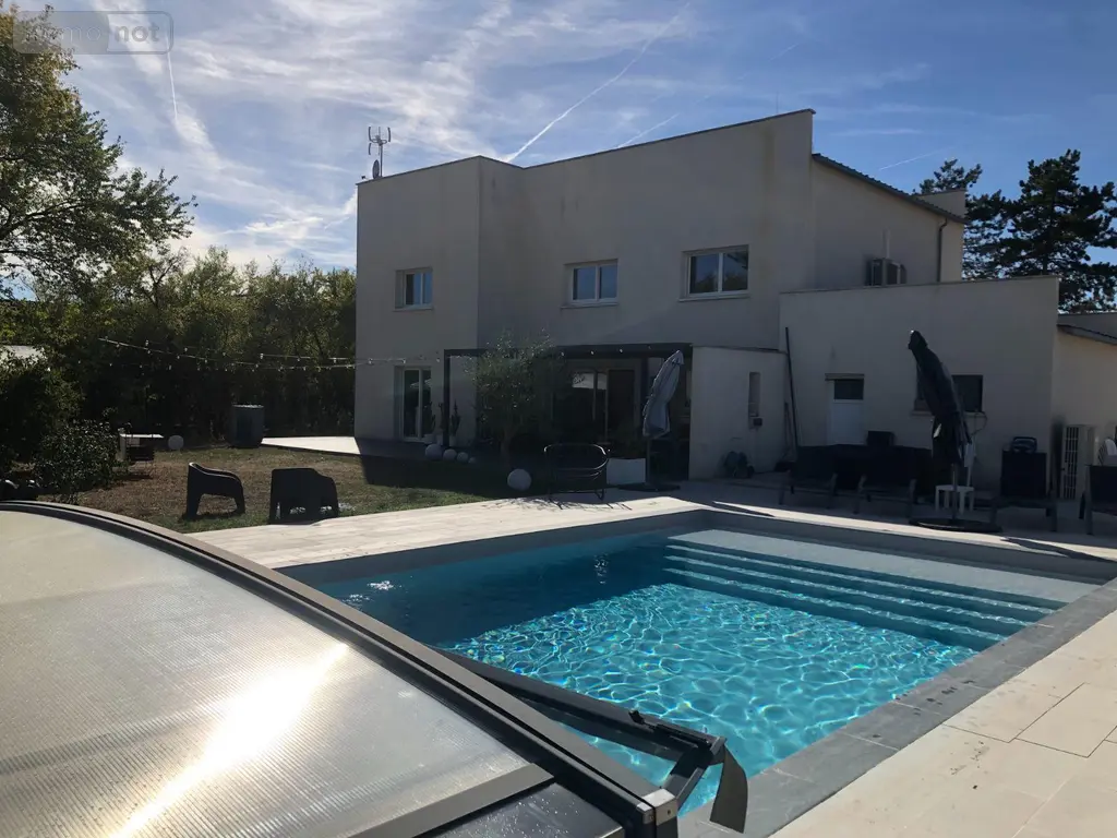 Maison a vendre Issoudun 36100 Indre 36 190 m2 6 pièces 419200 euros 11813/1550 005