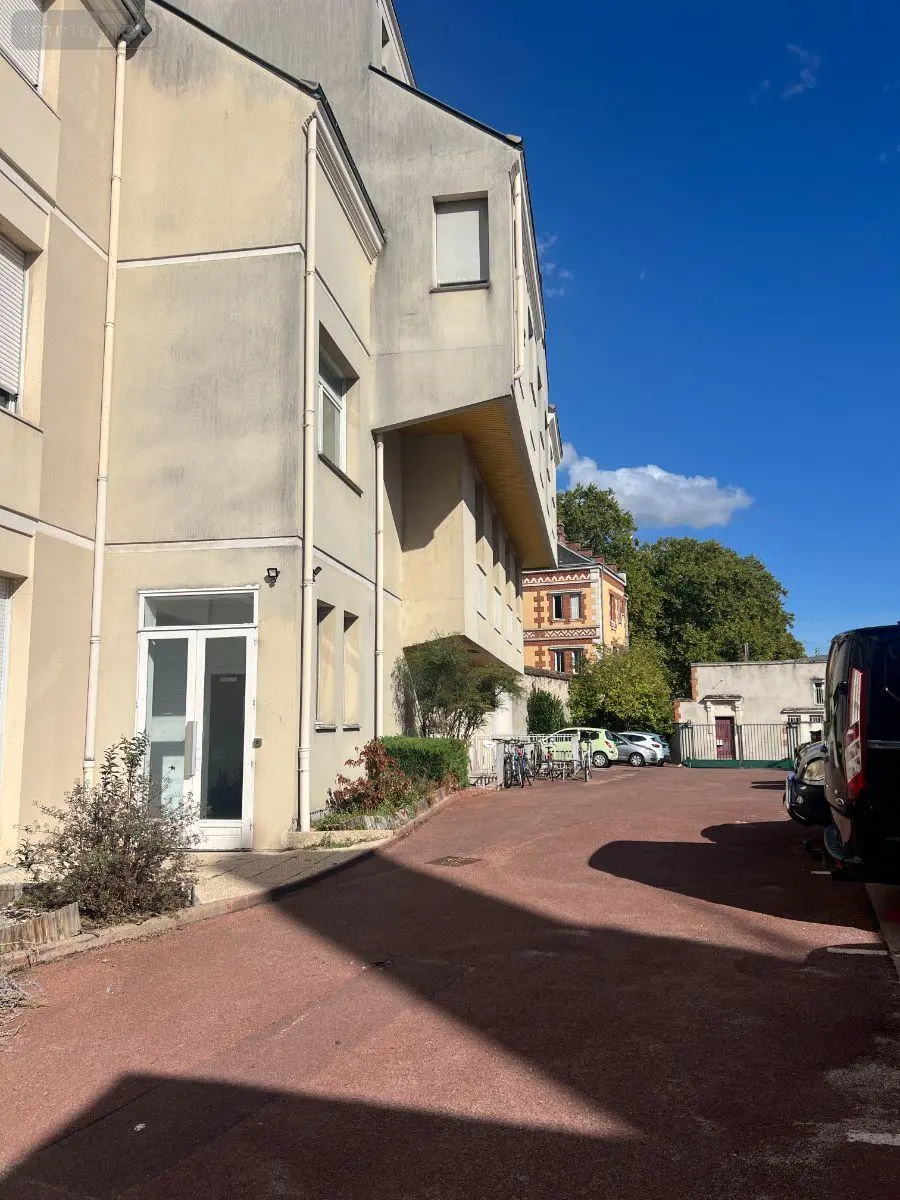 Location appartement Orléans 45000 Loiret 45 19 m2 1 pièce 535 euros 002/21 005