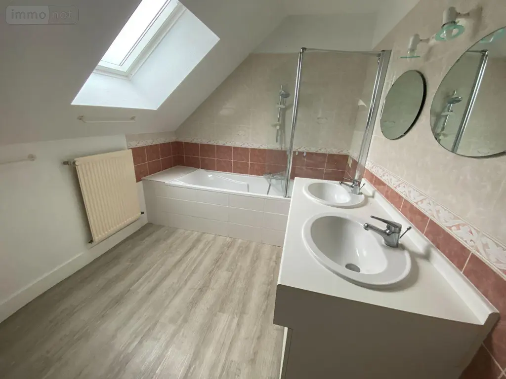 Location maison Martigné-sur-Mayenne 53470 Mayenne 53 97 m2 4 pièces 800 euros 53047/170 008