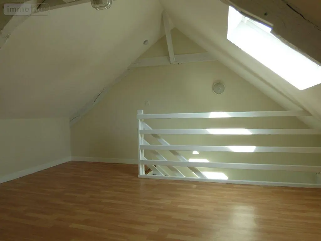 Location appartement Hédé-Bazouges 35630 Ille-et-Vilaine 35 28 m2 2 pièces 490 euros 020/671 003
