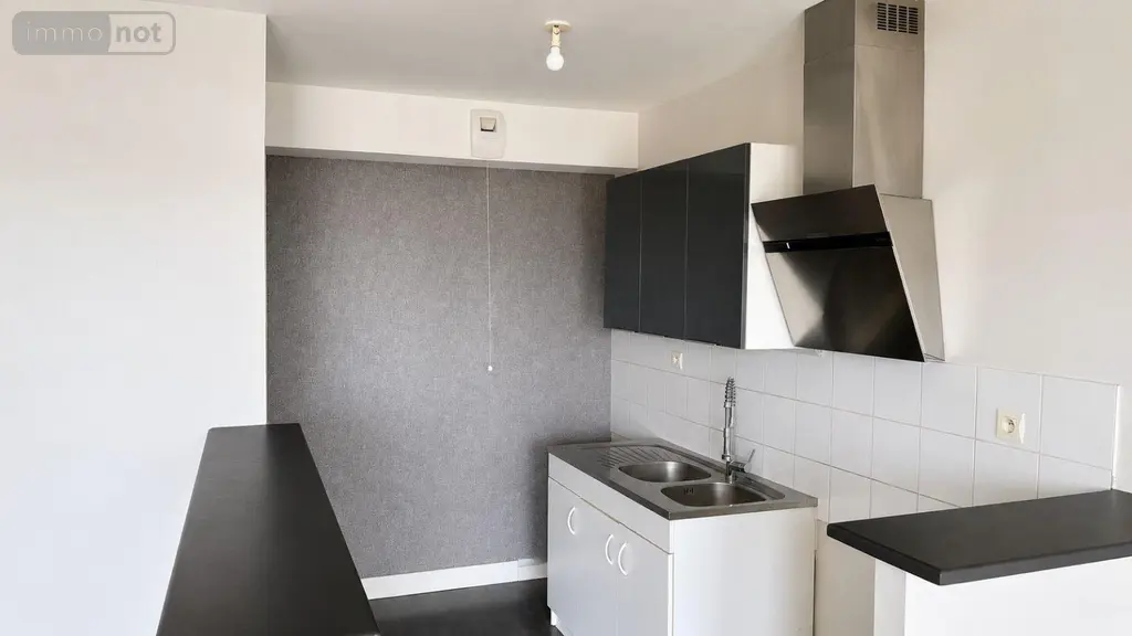 Appartement a vendre Rennes 35000 Ille-et-Vilaine 35 76 m2 3 pièces 293440 euros CHEUVREUX/101 005