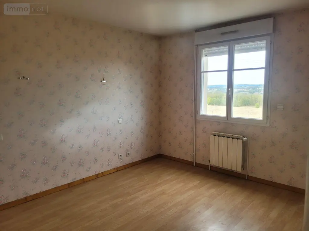 Vente aux encheres maison Ahun 23150 Creuse 23 281 m2 5 pièces 10986/764 006