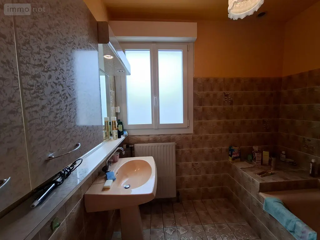 Maison a vendre Maël-Carhaix 22340 Côtes-d'Armor 22 112 m2 5 pièces 137800 euros 22075/MAIS1707 007