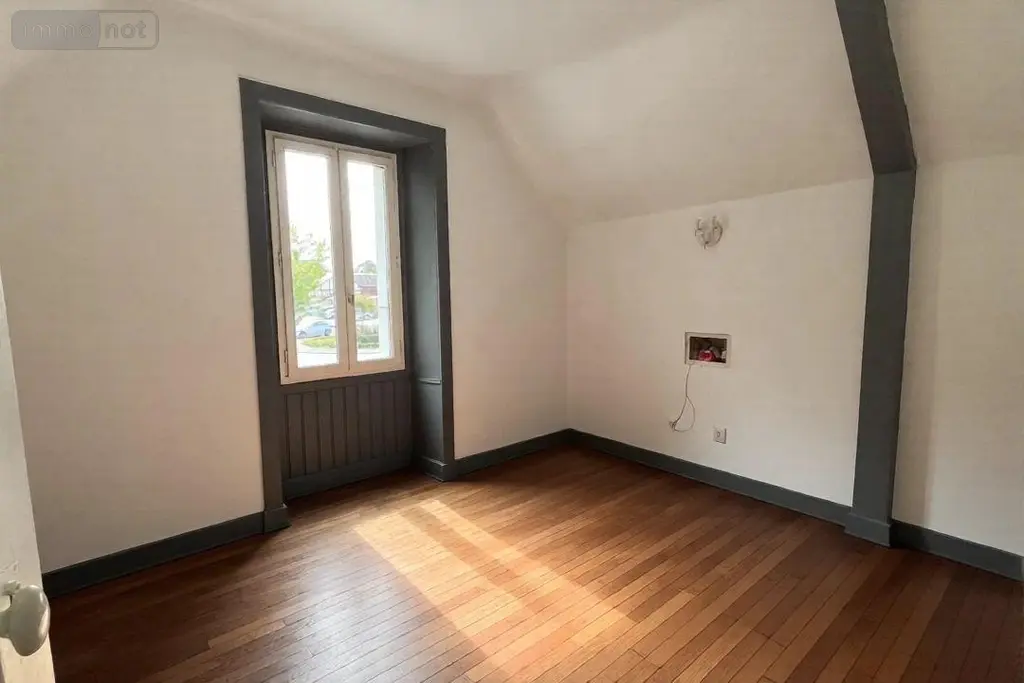 Location appartement Vitré 35500 Ille-et-Vilaine 35 76 m2 3 pièces 778 euros 35142-102 006