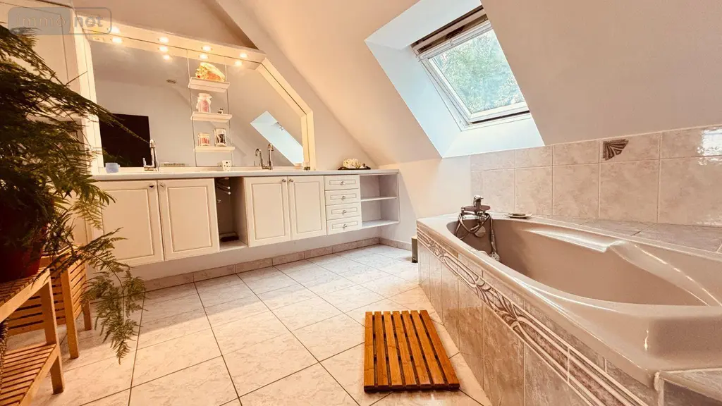 Maison a vendre Bruz 35170 Ille-et-Vilaine 35 137 m2 7 pièces 486450 euros 35176/421 015