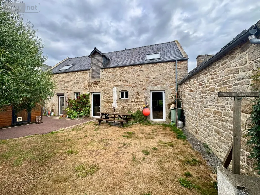Maison a vendre Plouguin 29830 Finistère 29 111 m2 5 pièces 250150 euros 29042-129 011