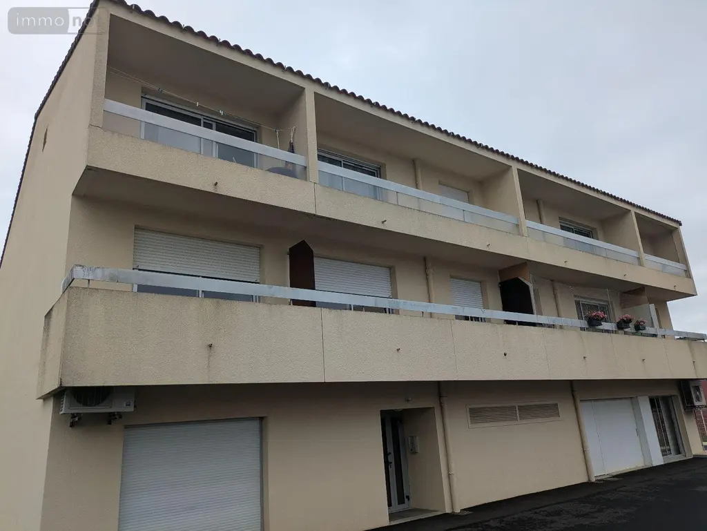 Appartement a vendre Les Herbiers 85500 Vendée 85 42 m2 2 pièces 128000 euros 85013-1090095 001