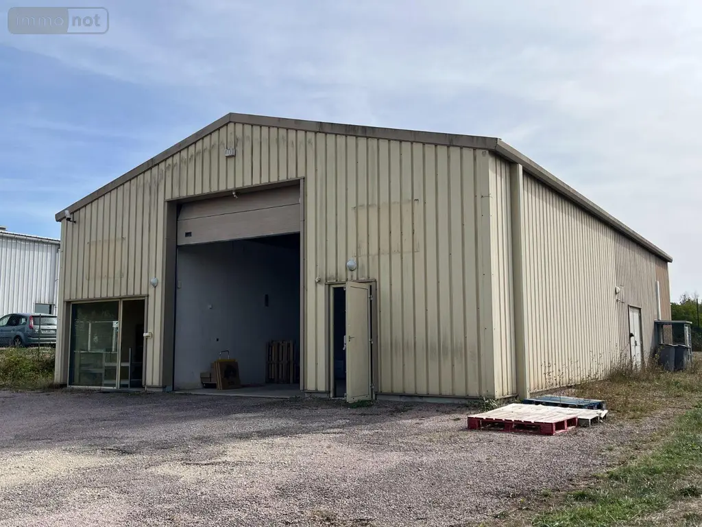 Garage et parking a vendre Magny 89200 Yonne 89 249 m2 181000 euros 89099/140730 002