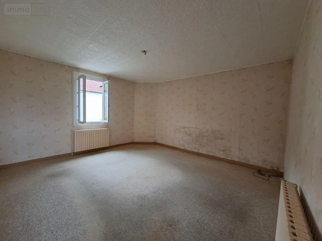 Maison a vendre Saint-Amand-Montrond 18200 Cher 18 56 m2 59000 euros 260143 007