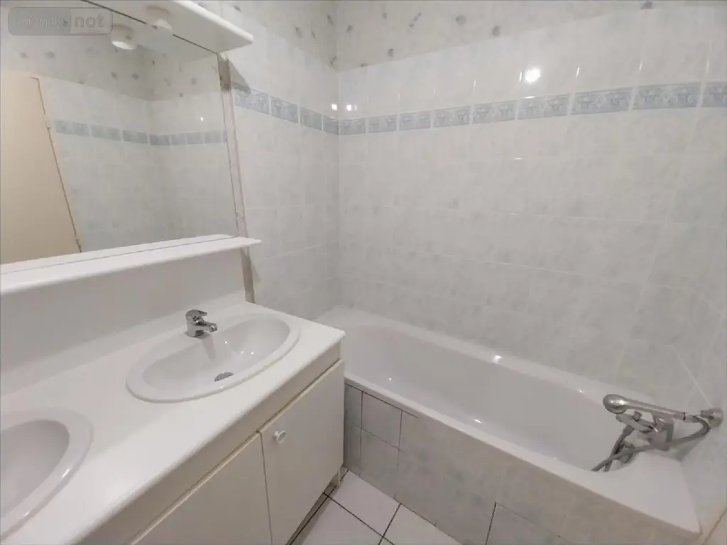 Location appartement Vitré 35500 Ille-et-Vilaine 35 75 m2 3 pièces 715 euros 35131-350 004
