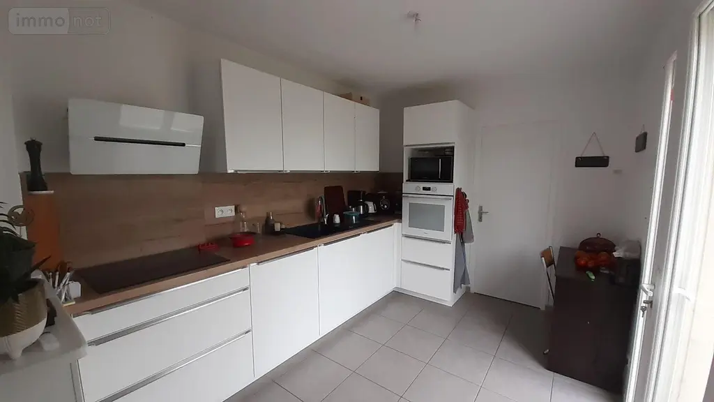 Location maison Montreuil-sous-Pérouse 35500 Ille-et-Vilaine 35 117 m2 6 pièces 1090 euros 35131-351 007