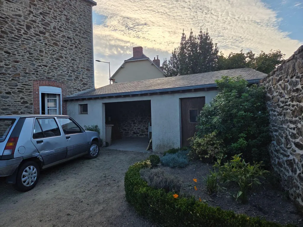 Maison a vendre Mayenne 53100 Mayenne 53 93 m2 5 pièces 161200 euros 53075/DLS33 004