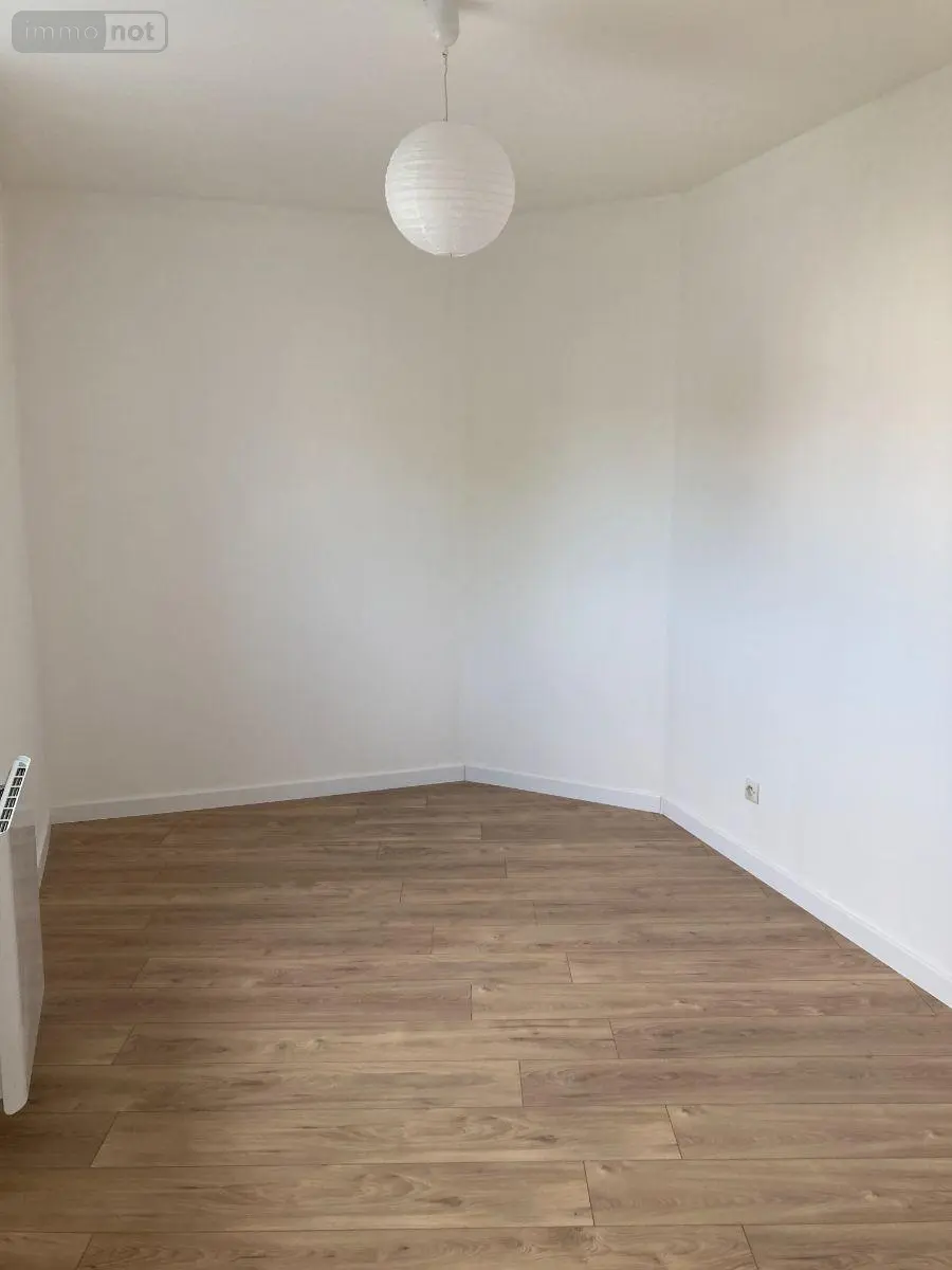 Location appartement Merville 59660 Nord 59 40 m2 590 euros CLOC170 002