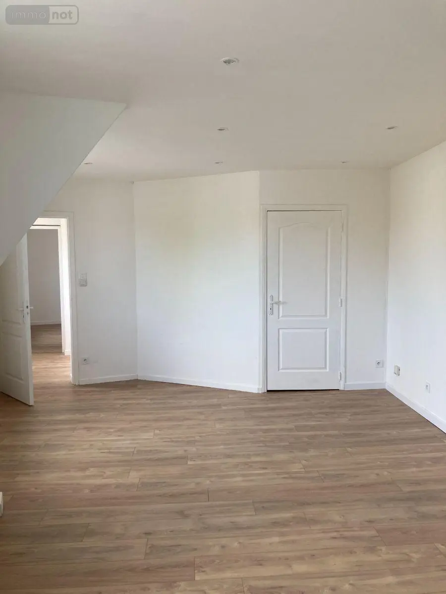 Location appartement Merville 59660 Nord 59 40 m2 590 euros CLOC170 003