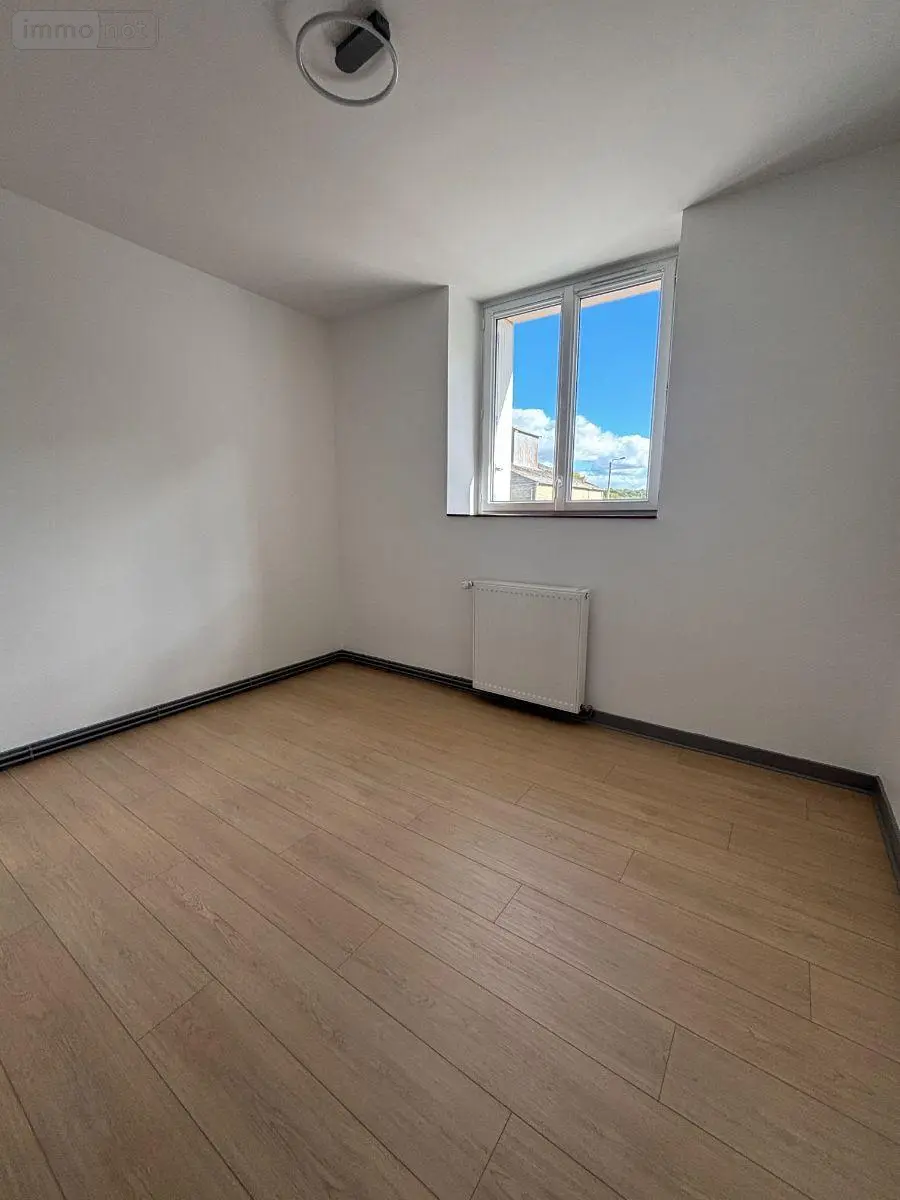 Location maison Fougères 35300 Ille-et-Vilaine 35 93 m2 5 pièces 850 euros 1399 010
