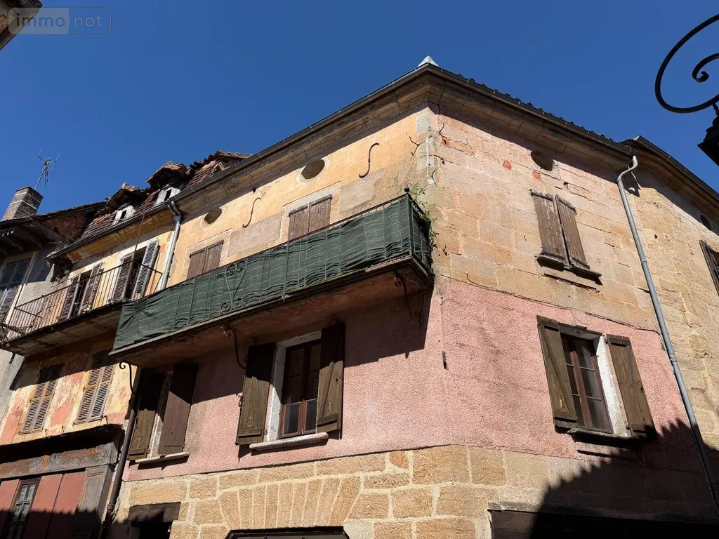 Immeuble de rapport a vendre Lacapelle-Marival 46120 Lot 46 125 m2 95400 euros 46030/IMMR/597 012