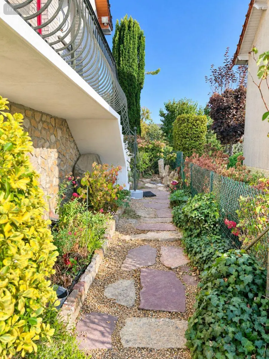 Maison a vendre Rouillon 72700 Sarthe 72 80 m2 4 pièces 183250 euros NL-72700-175 008