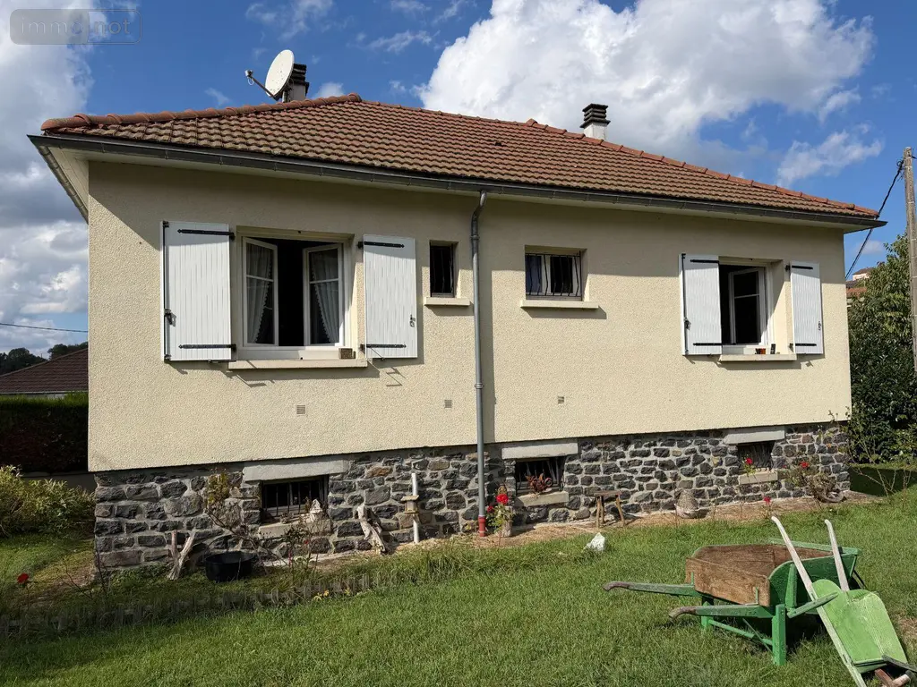 Maison a vendre Mauriac 15200 Cantal 15 5 pièces 127200 euros 15060/1303 001