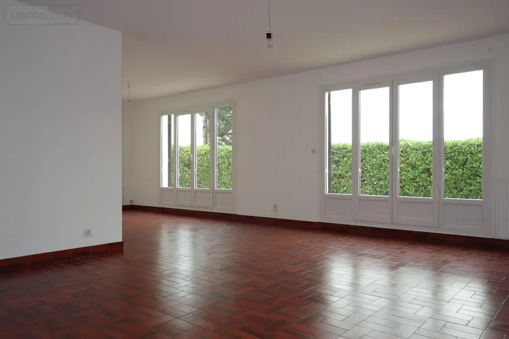 Location maison Mâcon 71000 Saône-et-Loire 71 104 m2 4 pièces 1072 euros LC 521 003