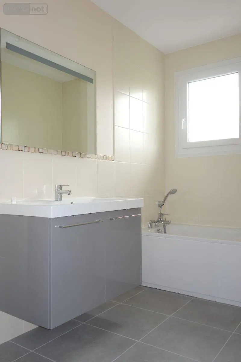 Location maison Mâcon 71000 Saône-et-Loire 71 104 m2 4 pièces 1072 euros LC 521 006