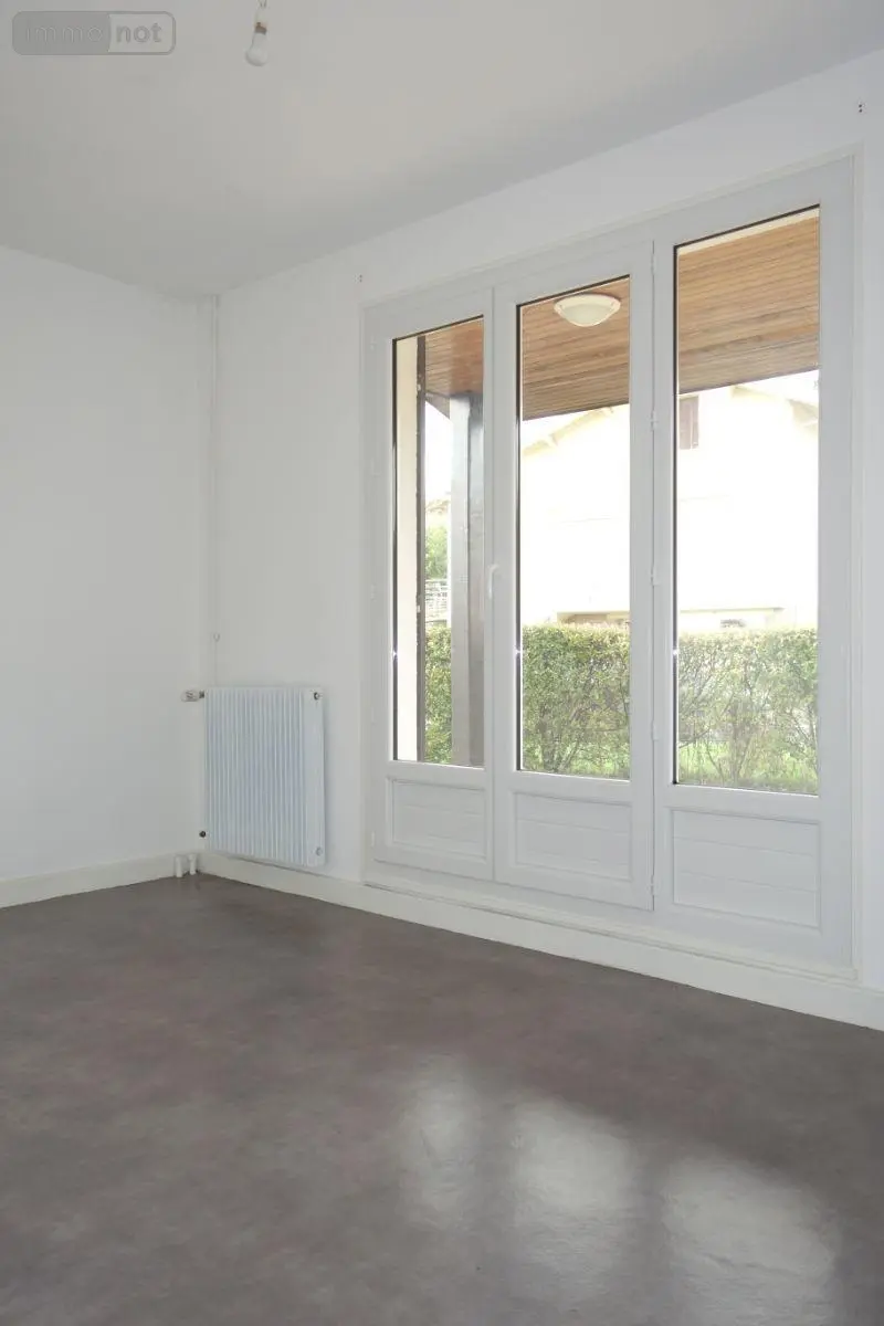 Location maison Mâcon 71000 Saône-et-Loire 71 104 m2 4 pièces 1072 euros LC 521 007