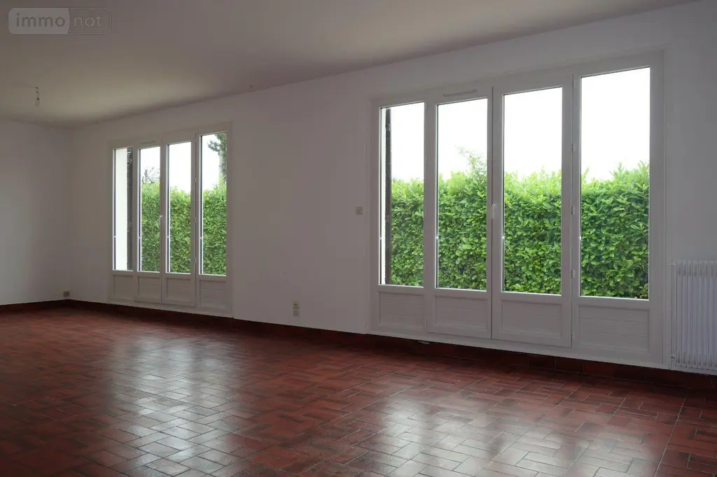 Location maison Mâcon 71000 Saône-et-Loire 71 104 m2 4 pièces 1072 euros LC 521 016