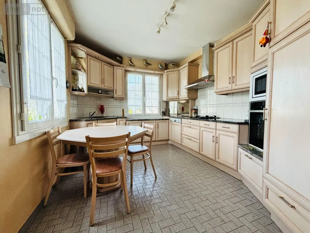 Maison a vendre Noyal-Châtillon-sur-Seiche 35230 Ille-et-Vilaine 35 135 m2 6 pièces 398475 euros 35129-7113 005