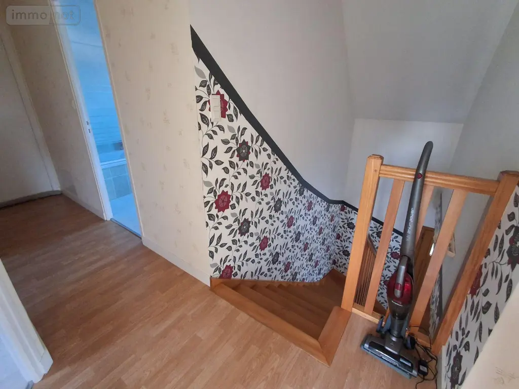 Location maison Vitré 35500 Ille-et-Vilaine 35 100 m2 5 pièces 920 euros 35139/34 009