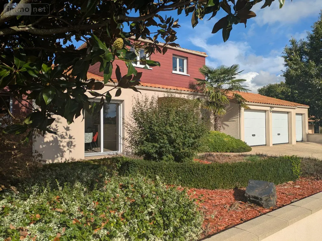 Maison a vendre Saint-Paul-en-Pareds 85500 Vendée 85 159 m2 8 pièces 349000 euros 85013-1090096 002