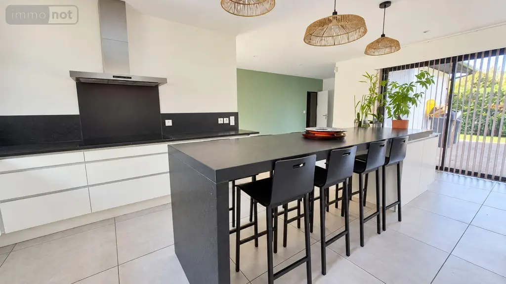 Maison a vendre Saint-Jean-d'Illac 33127 Gironde 33 152 m2 5 pièces 599000 euros 33186/198 005