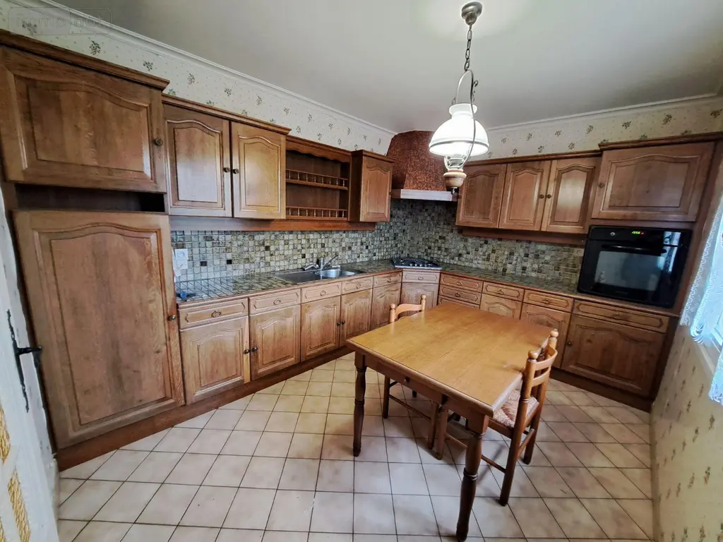 Location maison Château-Gontier-sur-Mayenne 53200 Mayenne 53 92 m2 5 pièces 850 euros 12739/2 002