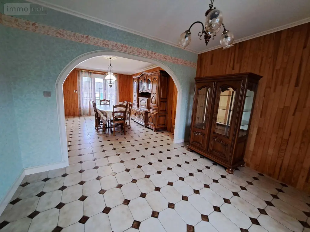 Location maison Château-Gontier-sur-Mayenne 53200 Mayenne 53 92 m2 5 pièces 850 euros 12739/2 003