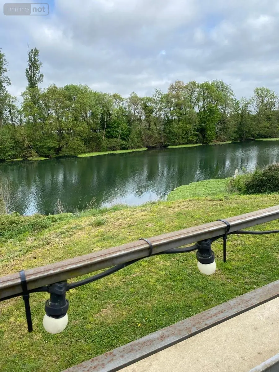 Fonds et murs commerciaux a vendre Saint-Hilaire-Saint-Mesmin 45160 Loiret 45 520 m2 147500 euros 41078/48 011
