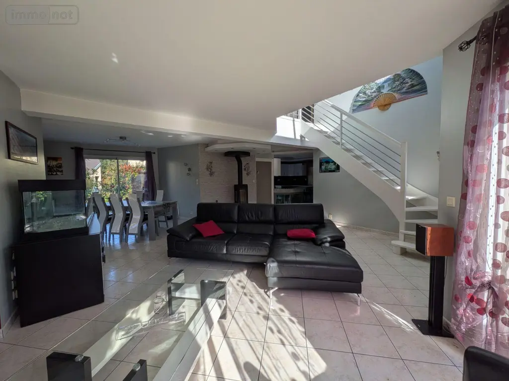 Maison a vendre Bruz 35170 Ille-et-Vilaine 35 192 m2 9 pièces 455400 euros 35129-7131 002