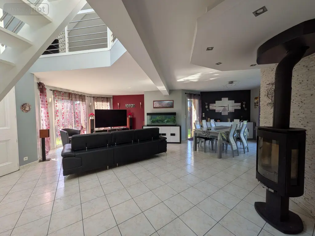 Maison a vendre Bruz 35170 Ille-et-Vilaine 35 192 m2 9 pièces 455400 euros 35129-7131 003