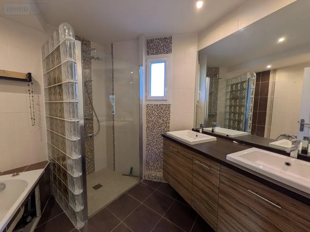 Maison a vendre Bruz 35170 Ille-et-Vilaine 35 192 m2 9 pièces 455400 euros 35129-7131 008