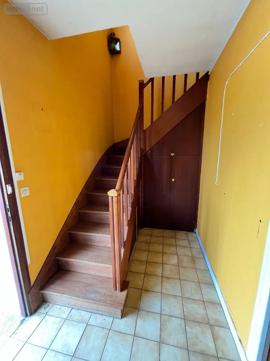 Maison a vendre Guer 56380 Morbihan 56 194 m2 8 pièces 186000 euros ML/235 002
