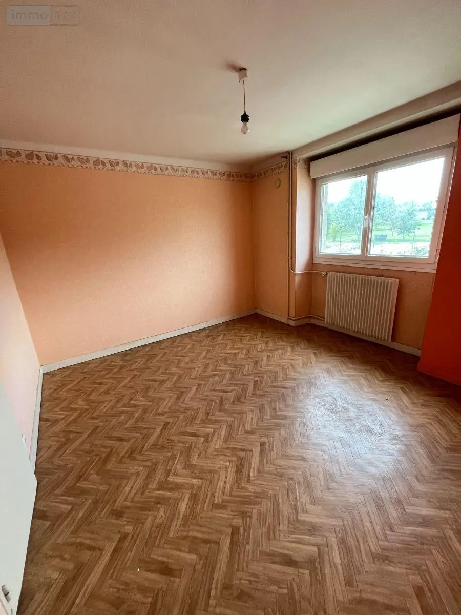 Maison a vendre Guer 56380 Morbihan 56 194 m2 8 pièces 186000 euros ML/235 010