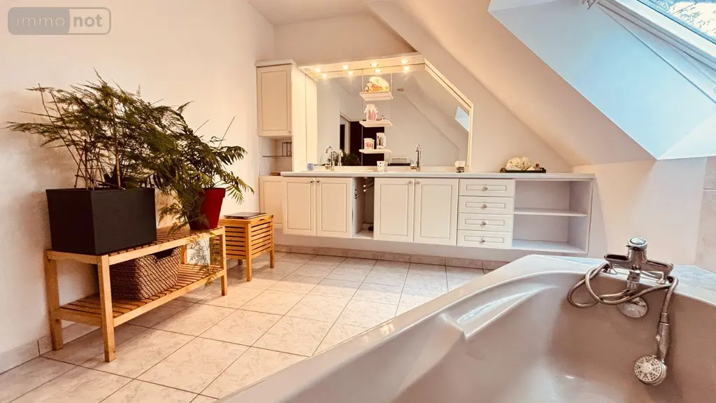 Maison a vendre Bruz 35170 Ille-et-Vilaine 35 137 m2 7 pièces 486450 euros 35176/498 017