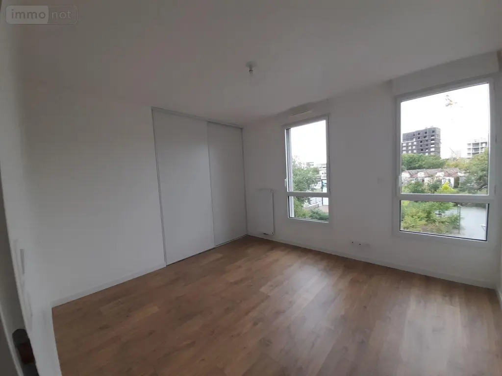 Location appartement Rennes 35000 Ille-et-Vilaine 35 39 m2 2 pièces 800 euros 010/2281 005