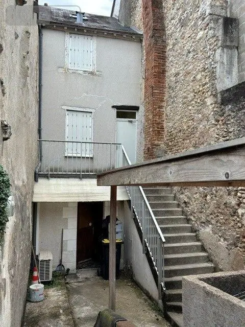 Immeuble de rapport a vendre Blois 41000 Loir-et-Cher 41 130 m2 6 pièces 272560 euros 001/2203 002