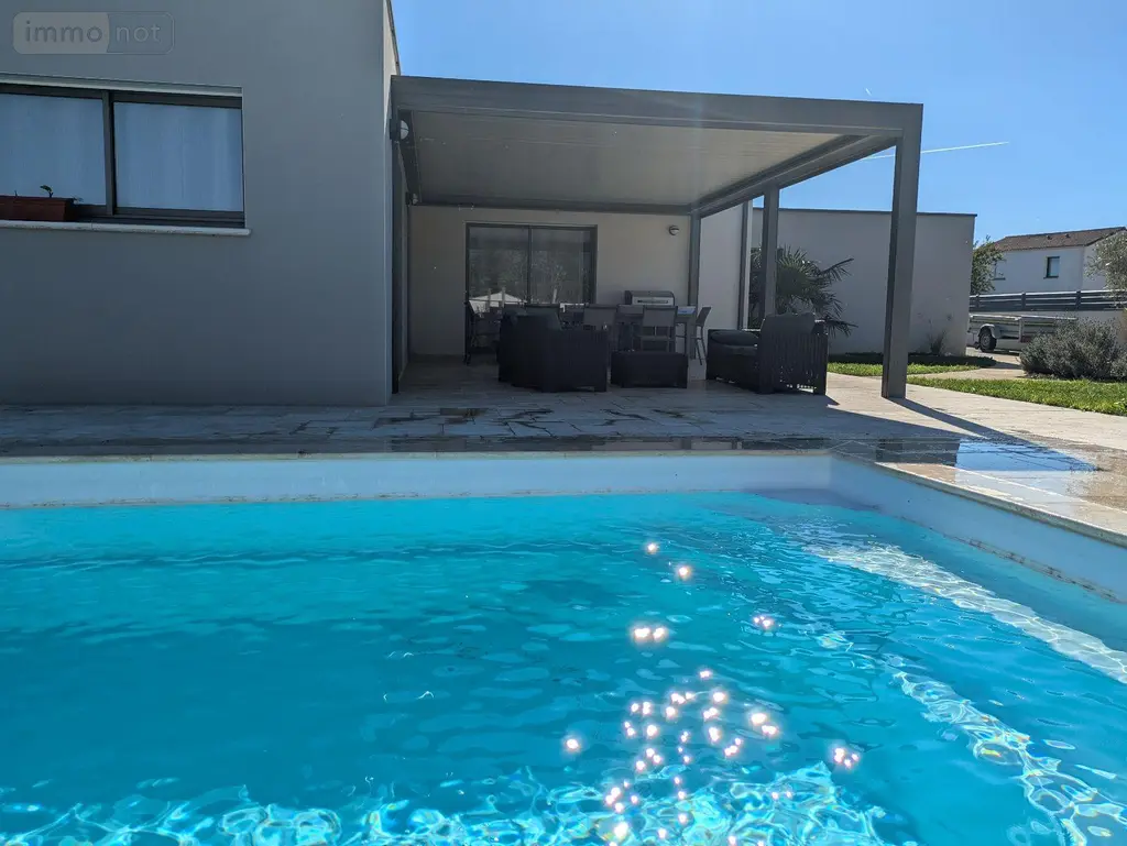 Maison a vendre Rochetrejoux 85510 Vendée 85 165 m2 8 pièces 454500 euros 85013-1090098 020