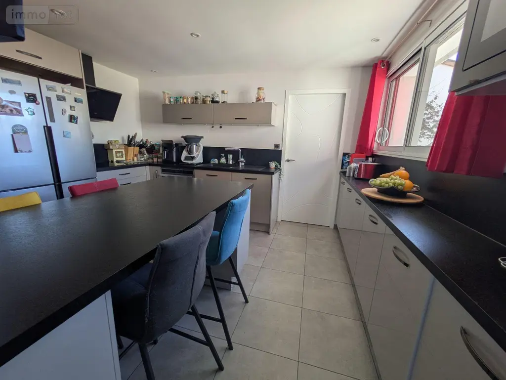 Maison a vendre Rochetrejoux 85510 Vendée 85 165 m2 8 pièces 454500 euros 85013-1090098 009