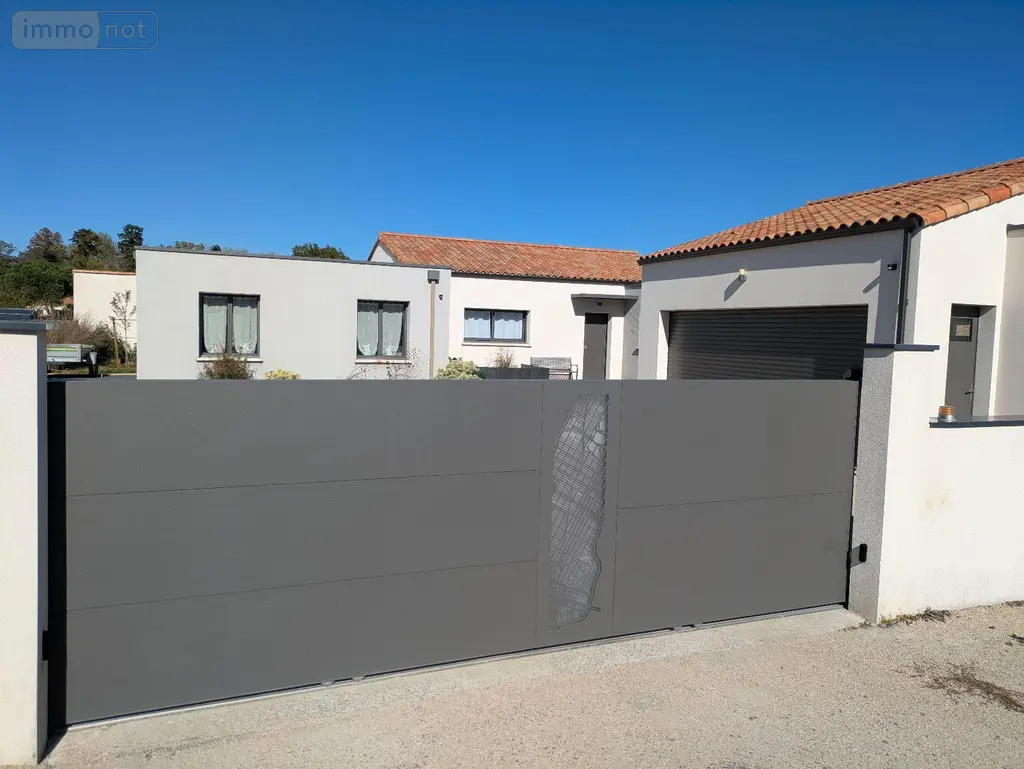 Maison a vendre Rochetrejoux 85510 Vendée 85 165 m2 8 pièces 454500 euros 85013-1090098 002