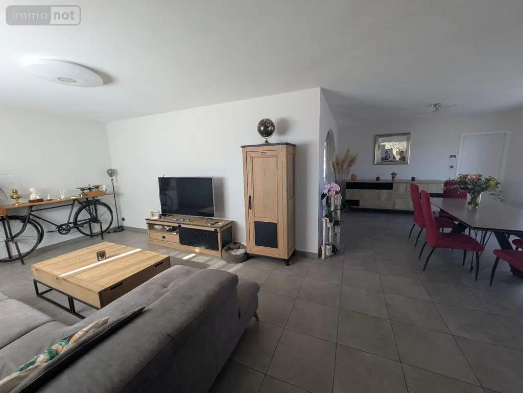 Maison a vendre Rochetrejoux 85510 Vendée 85 165 m2 8 pièces 454500 euros 85013-1090098 007