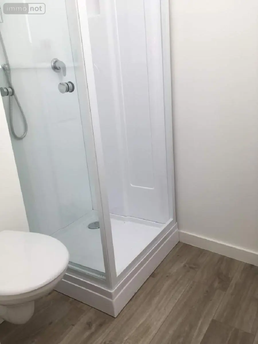 Location fonds et murs commerciaux Piré-Chancé 35150 Ille-et-Vilaine 35 27 m2 1 pièce 400 euros 134/4239 010
