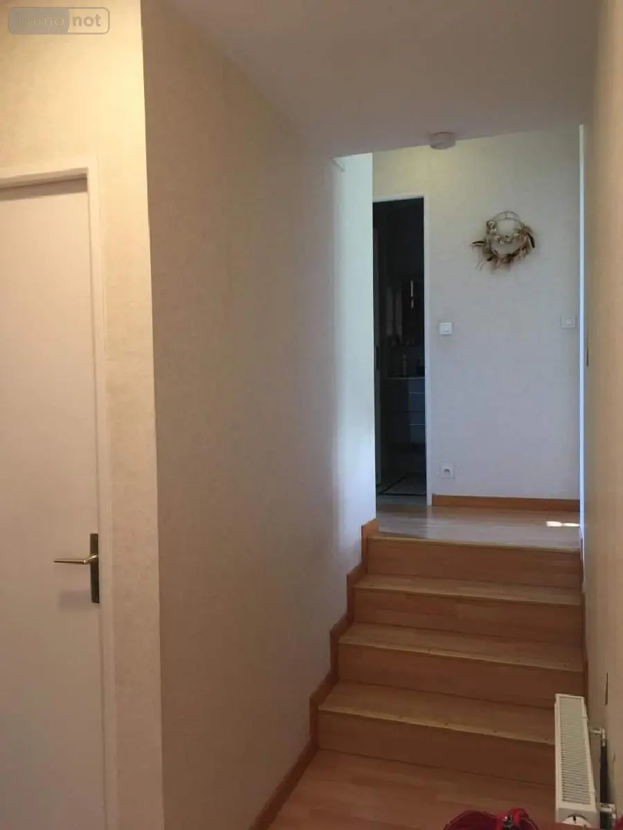 Appartement a vendre Vern-sur-Seiche 35770 Ille-et-Vilaine 35 81 m2 4 pièces 214780 euros 134/4365 008