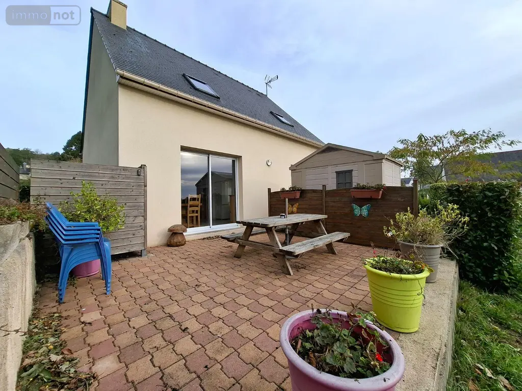Maison a vendre Saint-Nicolas-du-Pélem 22480 Côtes-d'Armor 22 104 m2 5 pièces 178500 euros 22075/MAIS1713 001