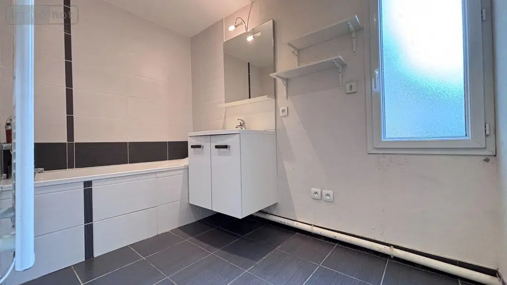 Appartement a vendre Pacé 35740 Ille-et-Vilaine 35 60 m2 3 pièces 166880 euros 35176/526 009