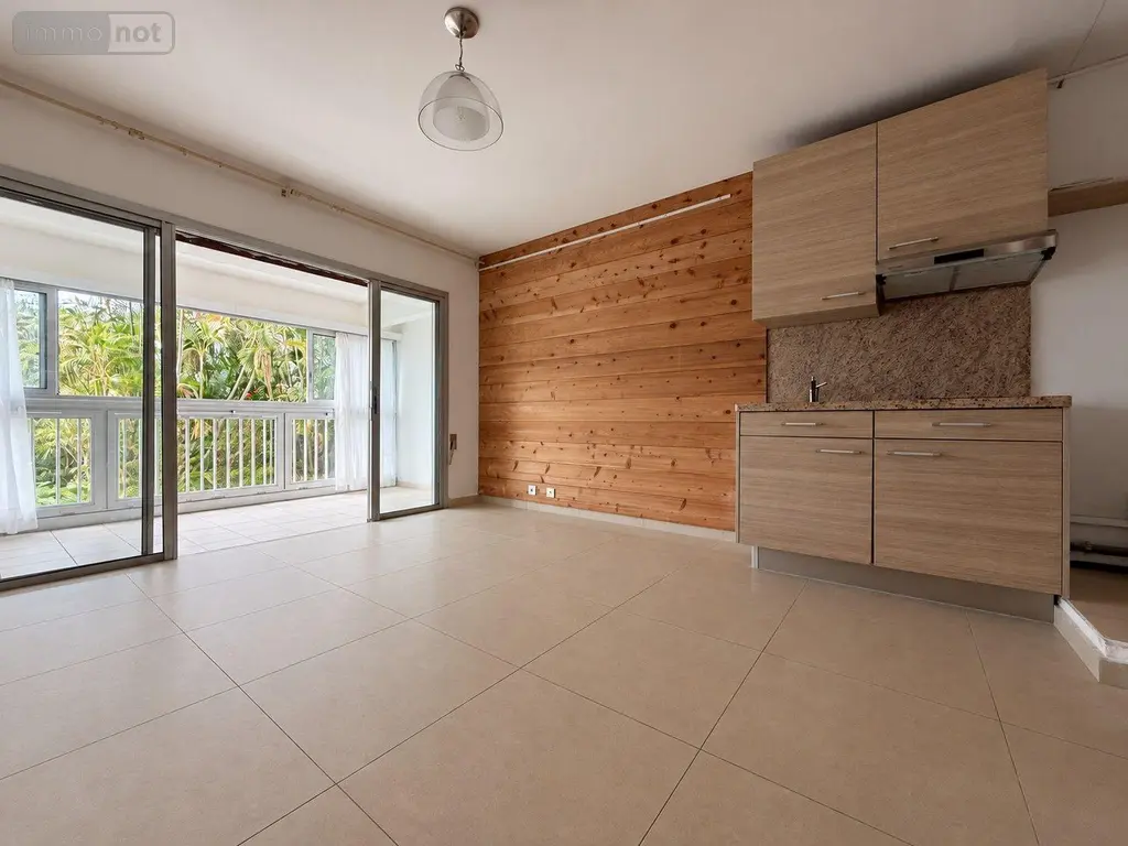 Appartement a vendre Saint-Denis 97400 La Réunion 974 19 m2 1 pièce 125500 euros 97405/346 008